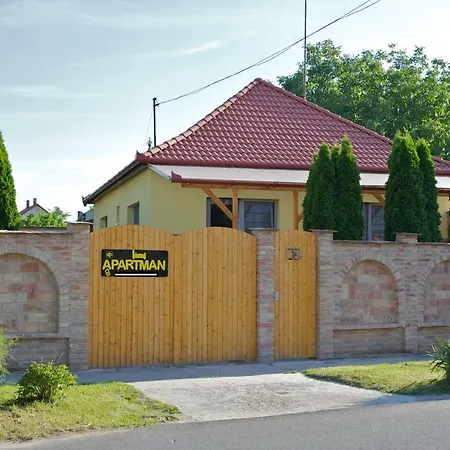 Ferenczi Apartament *
